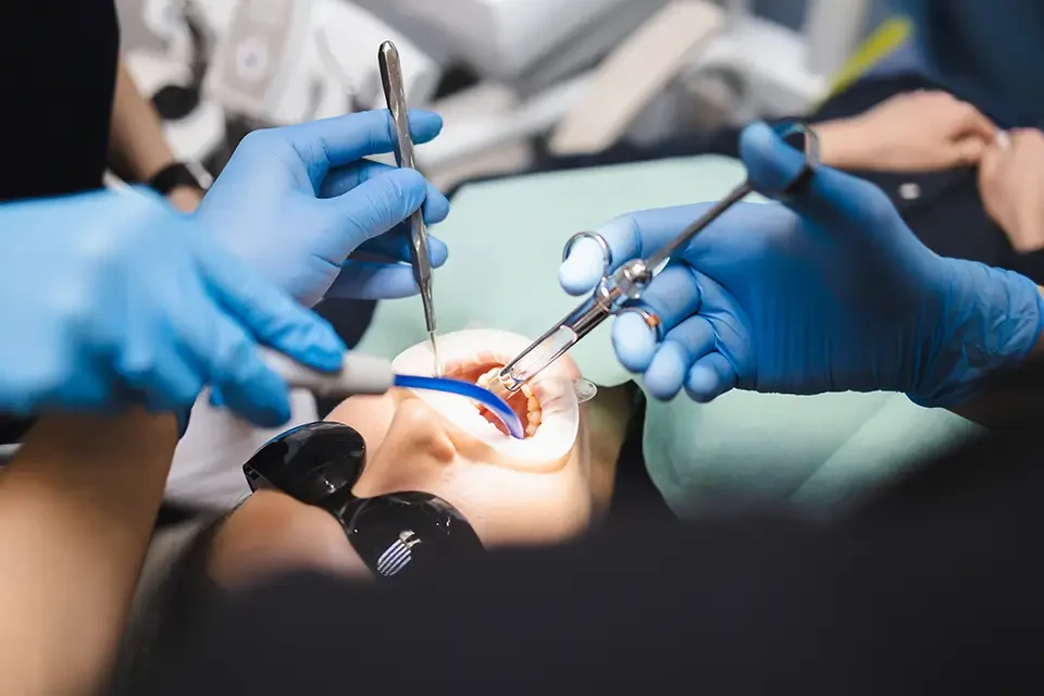 doctor-giving-anesthesia-to-the-patient Average Cost of Root Canal and Crown in Richmond Hill, Ontario
