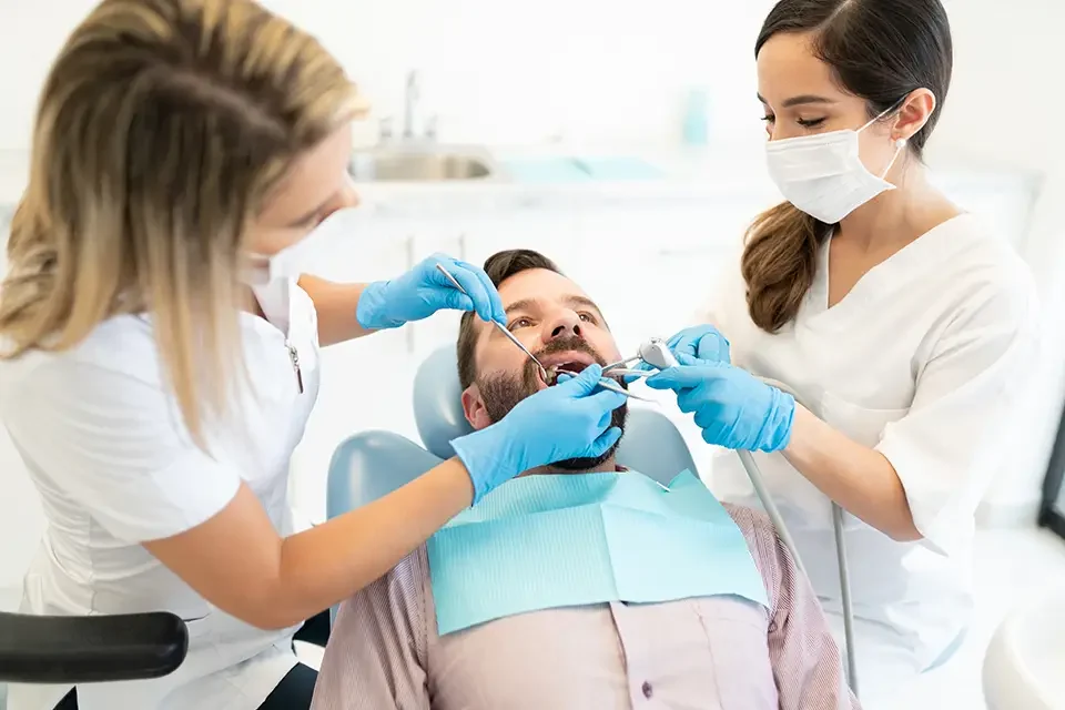 How Sunshine Dentistry Offers Low Cost Dental Care Near Me
